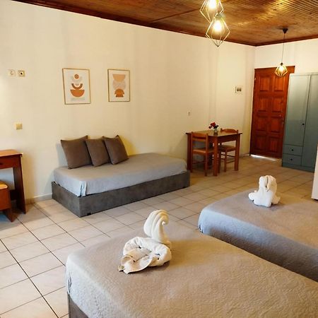 Alex Katerina Apartments Peroulades  ภายนอก รูปภาพ