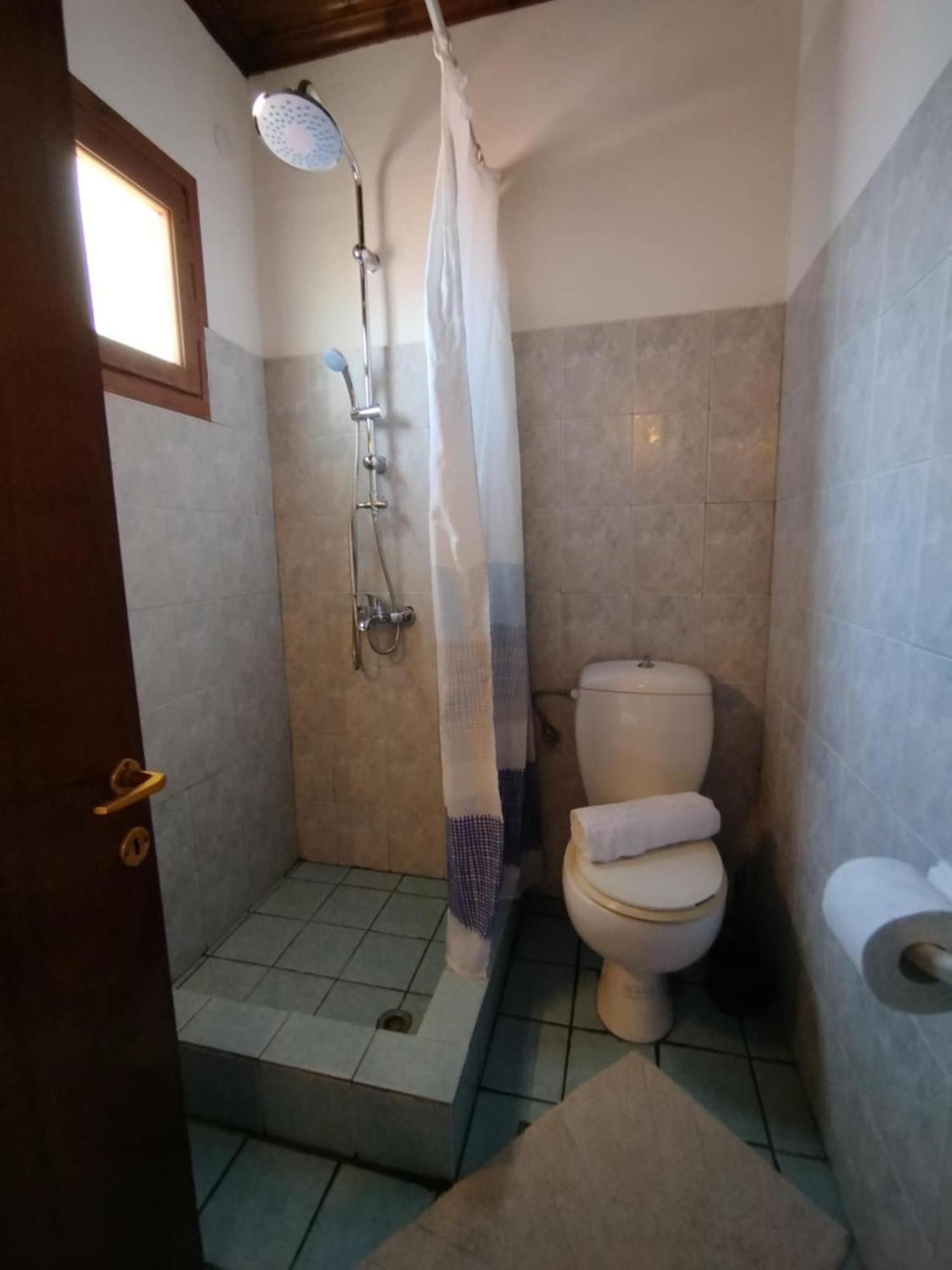 Alex Katerina Apartments Peroulades  ภายนอก รูปภาพ